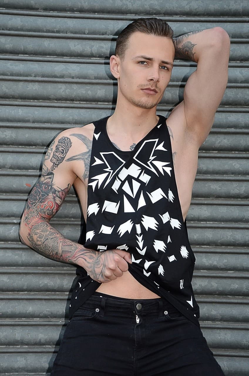 2016-2020 - Image 11