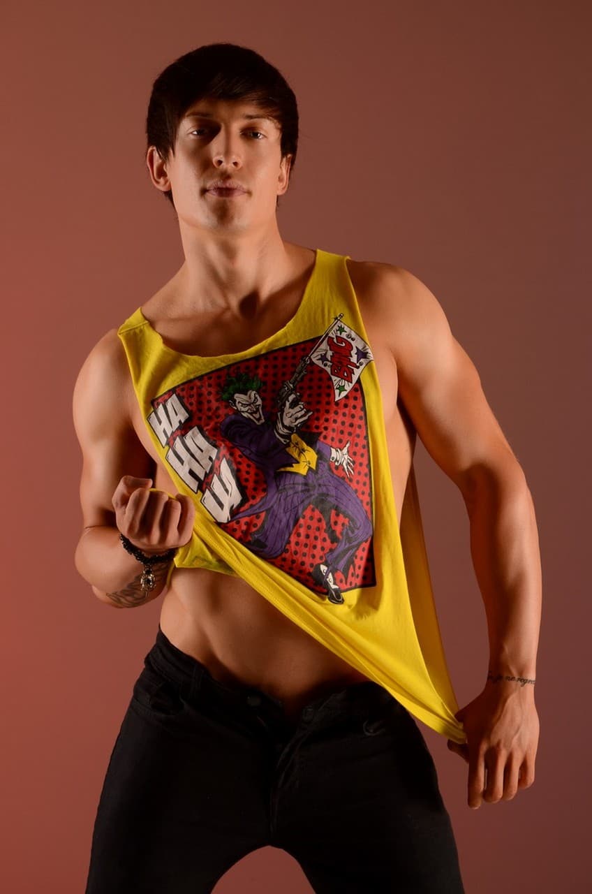 2011 - 2015 - Image 32