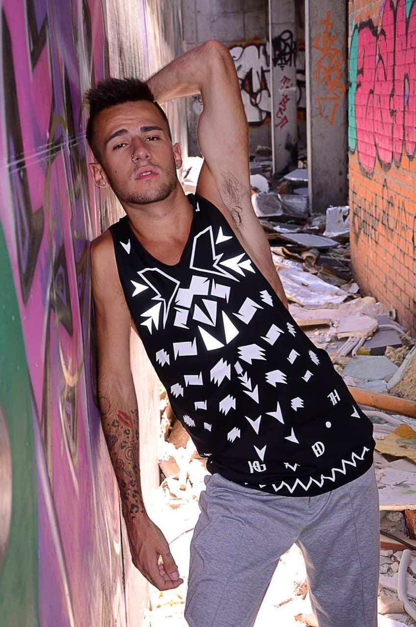 2011 - 2015 - Image 101