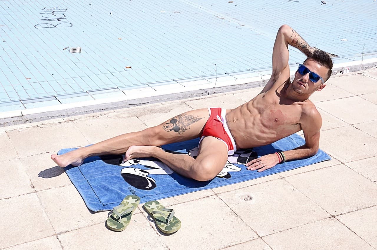 2011 - 2015 - Image 102